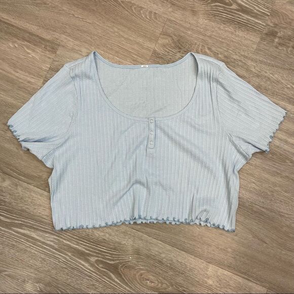 bp Scoop Neck 3/4 Button Hem Long Sleeve Cropped Tee Cream - Picture 2 of 7